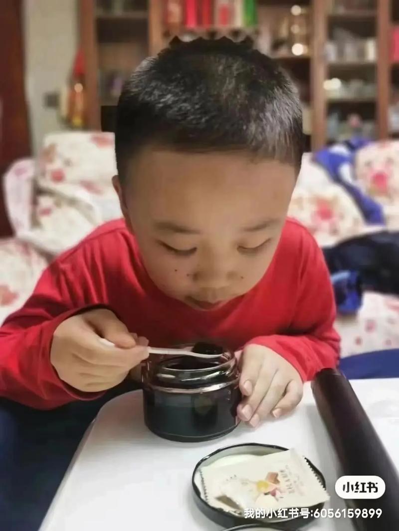 现今小朋友喜吃煎炸食物和加工的零食,毒素